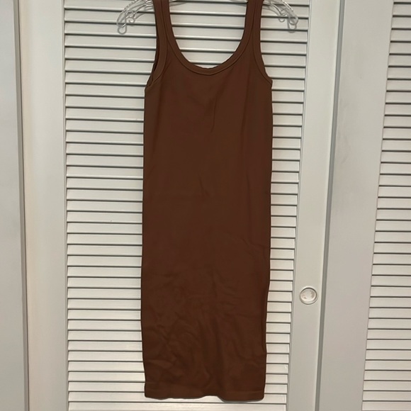 Nikibiki Dresses & Skirts - Brown fitted midi dress
